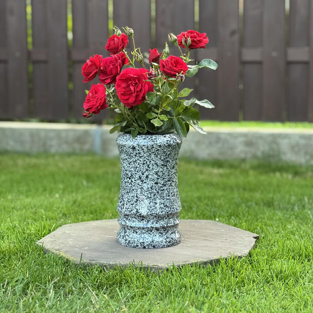 Curved Granite Grave Vase for Headstone