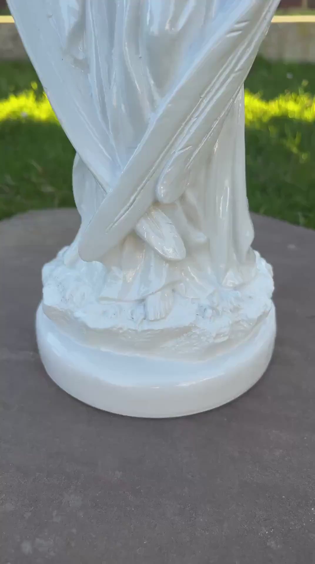 Angel Memorial Statue for Cemetery Garden